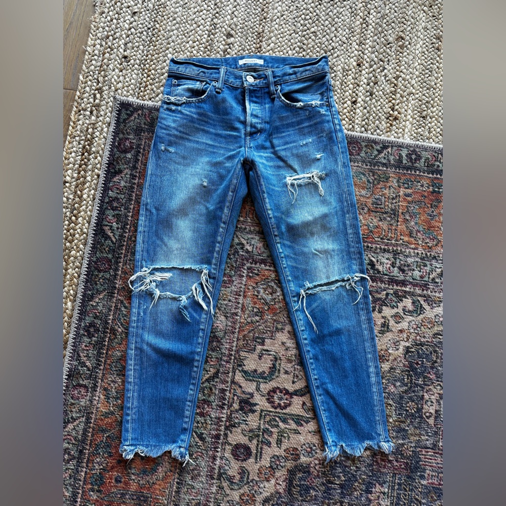 Moussy Vintage distressed cropped straight leg jean | Size 25
